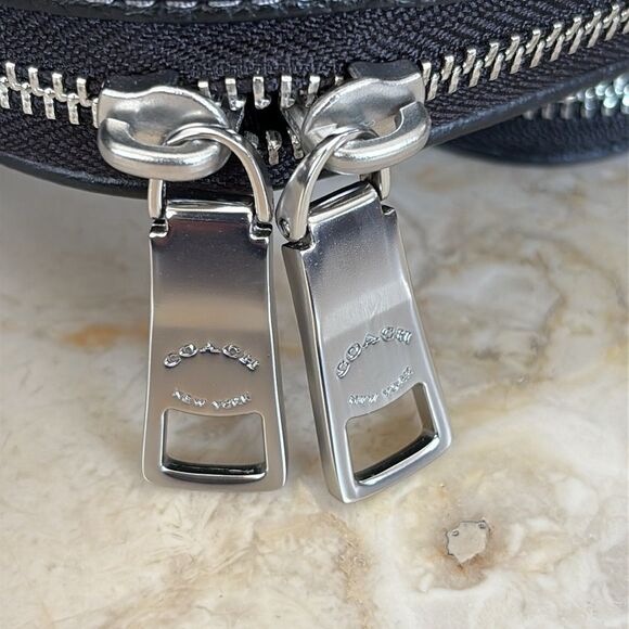 NWOT Coach Ethan Black Leather Pack - Picture 9 of 15